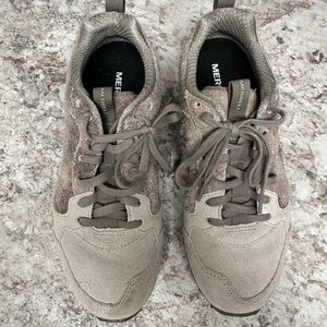 Merrell suede alpine sneakers. Size 8.